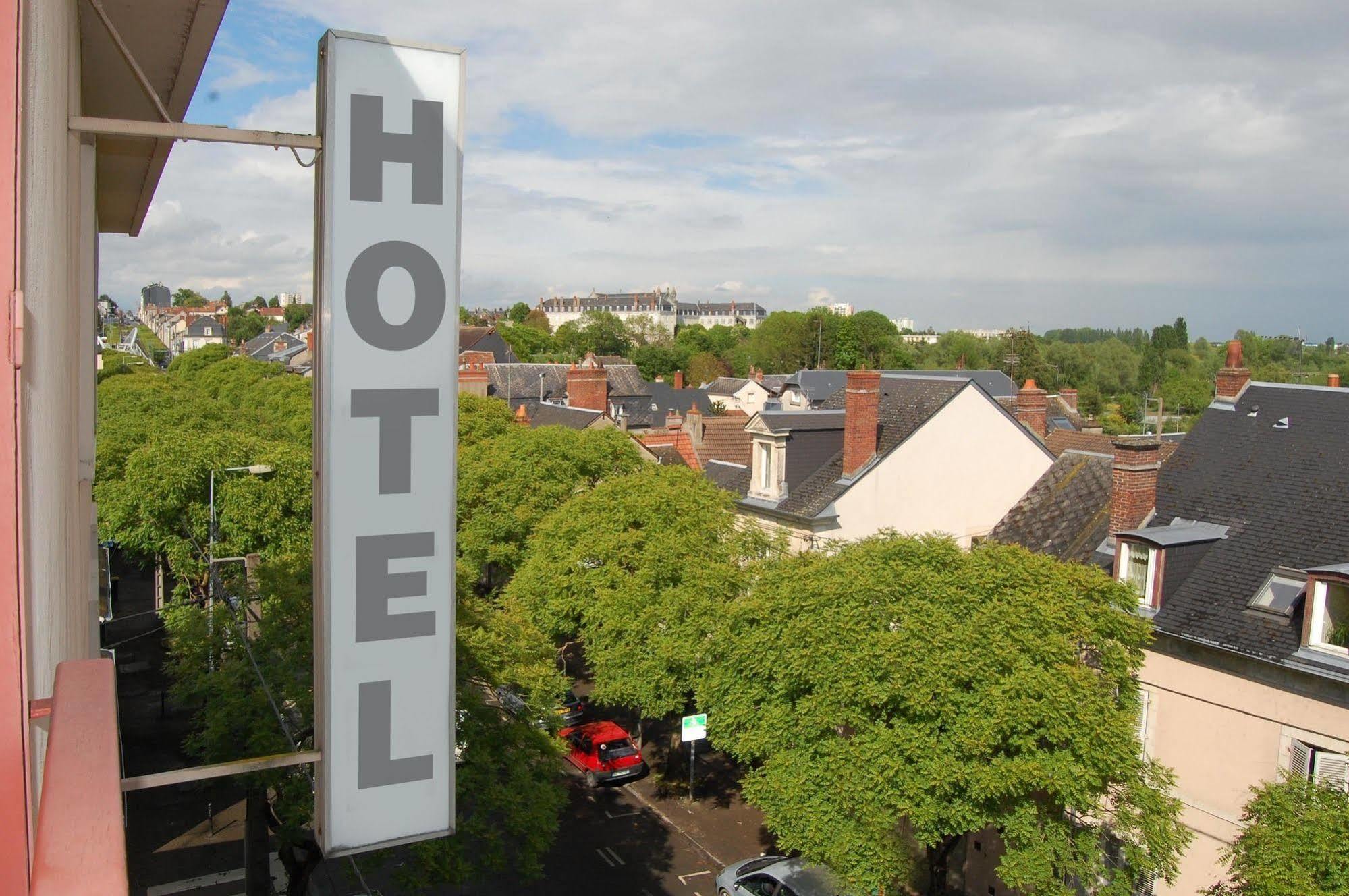 Hotel Saint Jean Bourges Esterno foto